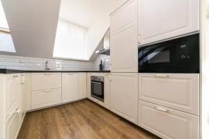 Una cocina o kitchenette en New apartment 6 - self check in, free parking