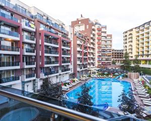 Бассейн в ADMIRAL PLAZA C 43 Studio Sunny Beach или поблизости