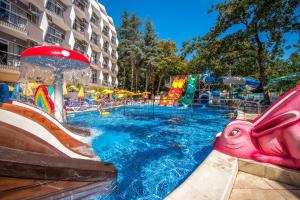 Prestige Deluxe Hotel Aquapark Club - All inclusive 내부 또는 인근 수영장