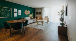 Uma área de estar em XPT Águeda - Boutique Apartments