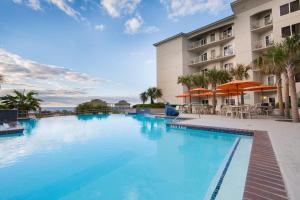 Bazen u objektu Holiday Inn Club Vacations Galveston Beach Resort, an IHG Hotel ili u blizini