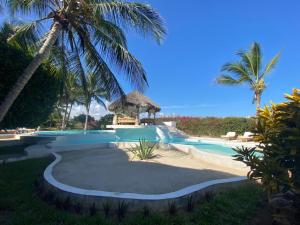 Kolam renang di atau di dekat Watamu Shell House