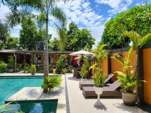 Kolam renang di atau di dekat Dewi Sri Guesthouse