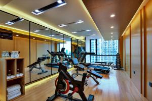 Фитнес център и/или фитнес съоражения в Quality Hotel Chengdu