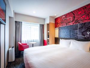 Katil atau katil-katil dalam bilik di ibis Osaka Umeda