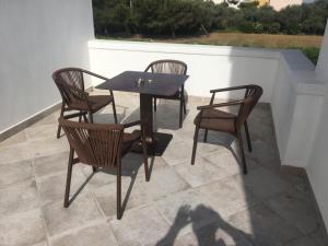 A balcony or terrace at La Finestra Sul Mare