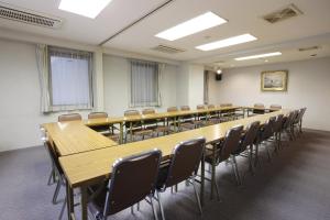 A área empresarial e/ ou a sala de conferências de Sankei City Hotel Hachioji