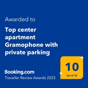 Certificat, premi, rètol o un altre document de Top center apartment Gramophone with private parking