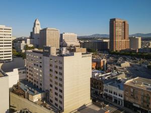 Pemandangan umum Los Angeles atau pemandangan kota yang diambil dari hotel