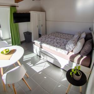 Posedenie v ubytovaní Rustico al Sole - Just renewed 1bedroom home in Ronco sopra Ascona