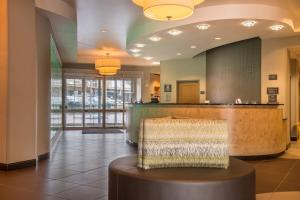 Лоби или рецепция в Residence Inn Pittsburgh North Shore