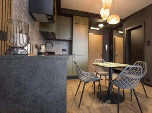 Dapur atau dapur kecil di Cudowny apartament blisko dworca