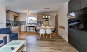 Кухня або міні-кухня у Apartament Led Sonoma