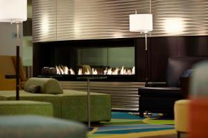 Zona d'estar a Marriott Montreal Airport In-Terminal Hotel