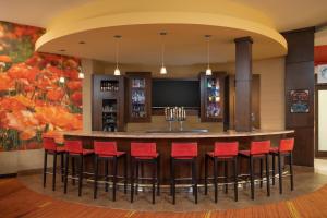 Courtyard by Marriott Sacramento Cal Expo में लाउंज या बार एरिया