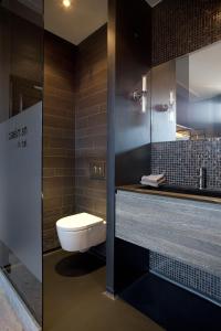 Un baño de Boutique Hotel Straelman