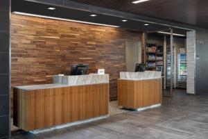 The lobby or reception area at Courtyard by Marriott Las Cruces at NMSU