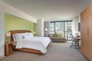 Cama ou camas em um quarto em Element Philadelphia Downtown