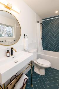 A bathroom at The August House