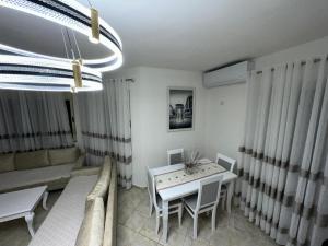 Seating area sa Spacious 2 bedroom apartment in Durres Beach