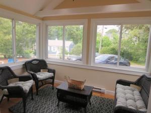 Un lugar para sentarse en 13 Garden Lane Dennisport Cape Cod - Sol et Mer