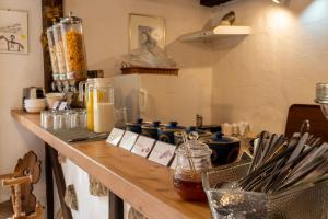 Una cocina o kitchenette en Gästehaus Kaltenbach