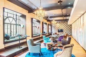 אזור ישיבה ב-Motel One Edinburgh-Princes