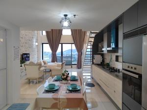 Gurney Duplex / 2bedrooms / 8pax tesisinde mutfak veya mini mutfak