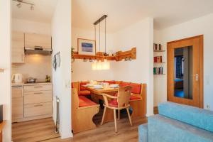 A kitchen or kitchenette at Schwalbennest St. Andreasberg