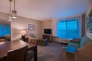 Телевизия и/или развлекателен център в TownePlace Suites by Marriott Slidell