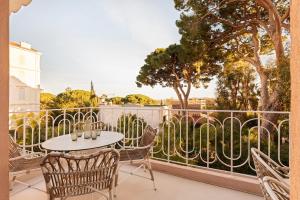 Balkon oz. terasa v nastanitvi Maison Carla Rosa Cannes