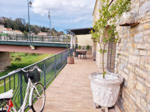 Fotografija u galeriji objekta La terrasse du Roubion u gradu Montelima