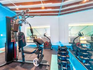 Posilňovňa alebo fitness centrum v ubytovaní Ocean Villas