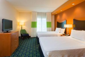 Cama ou camas em um quarto em Fairfield Inn & Suites Lock Haven