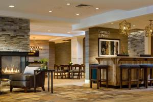 A restaurant or other place to eat at Fairfield by Marriott Waterbury Stowe