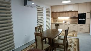 Dapur atau dapur kecil di Grand Apartman