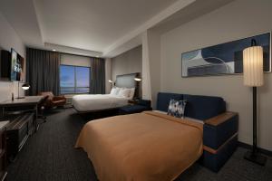 Katil atau katil-katil dalam bilik di Courtyard by Marriott Houston Kemah