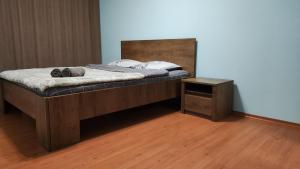 Запорізька 19. City Rooms房間的床