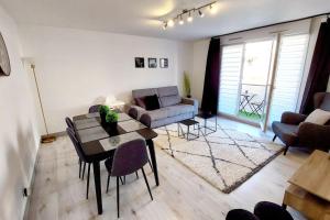 Atpūtas zona naktsmītnē Cosy Home 2, Cergy Le Haut, 6 personnes, 3 min gare, 30 min Paris, parking privé