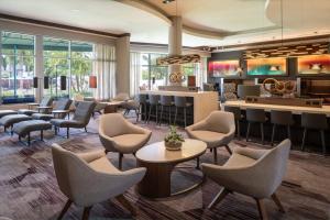 Zona d'estar a Courtyard by Marriott Miami Airport