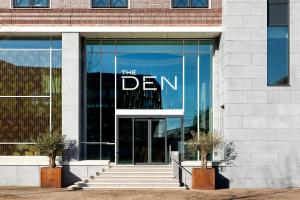 Facade o entrance ng The Den, 's-Hertogenbosch, a Tribute Portfolio Hotel