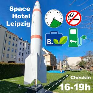 Сертификат, награда, вывеска или другой документ, выставленный в Space Hotel im Campus der JvP Schule