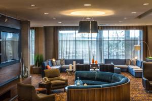 Courtyard by Marriott Winnipeg Airport पर बैठने की जगह