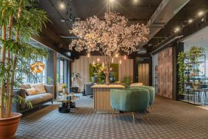 A seating area at Hotel de Duif Lisse - Keukenhof