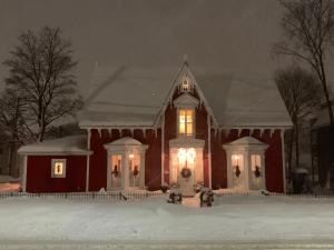 The Red House Fredericton durante el invierno