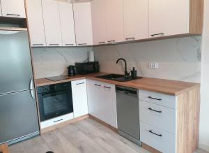 Kuhinja ili čajna kuhinja u objektu Apartament Pruszcz Gdański 1