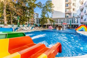 Prestige Deluxe Hotel Aquapark Club - All inclusive 내부 또는 인근 수영장