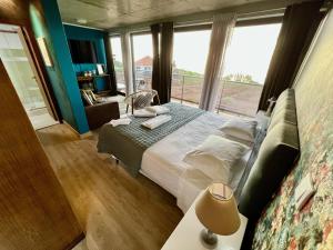 Krevet ili kreveti u jedinici u okviru objekta Victoria Ocean View Room