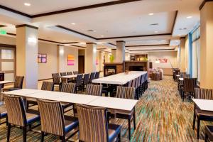 Restoran atau tempat lain untuk makan di Residence Inn by Marriott Bangor