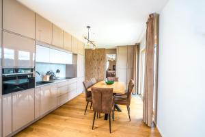 Family apartment Kubínska Hoľa tesisinde mutfak veya mini mutfak